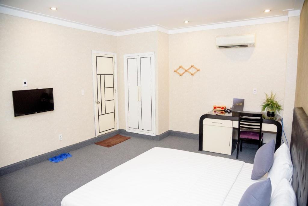Ha Trinh Hotel — 5