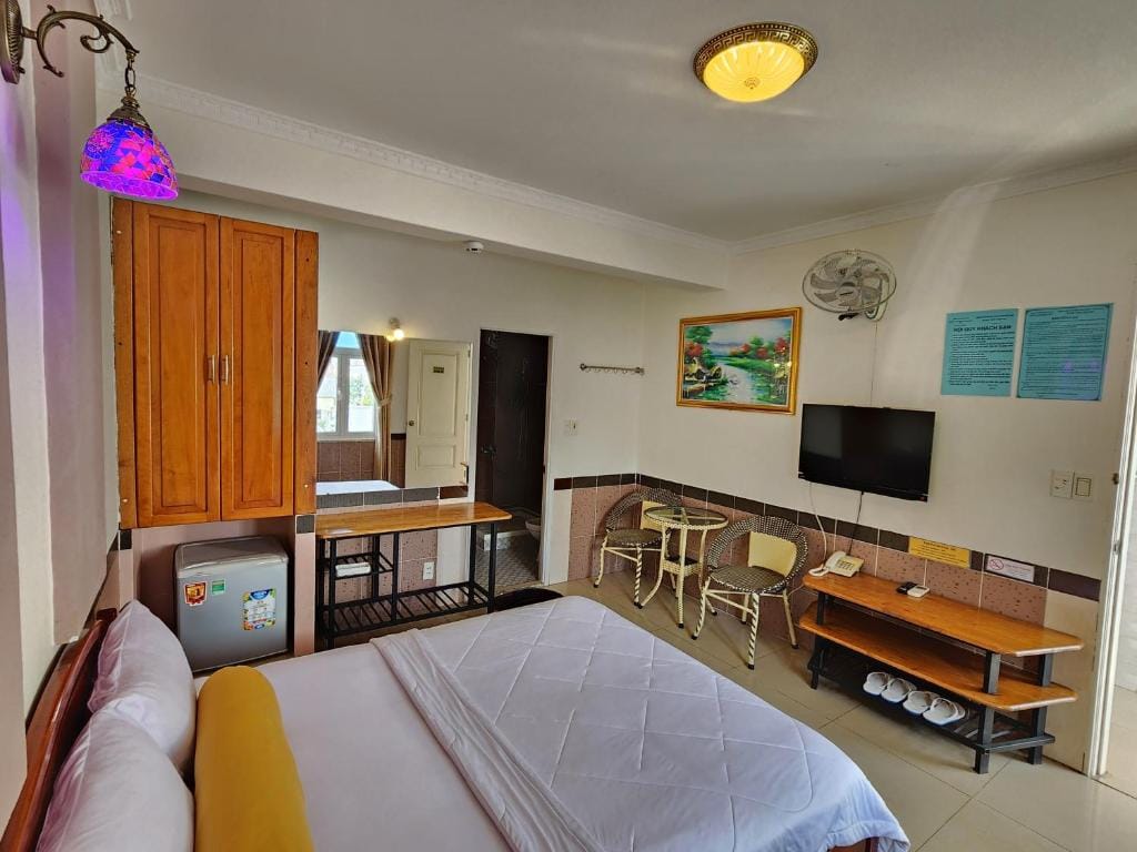 Ngoc Son Hotel — 3