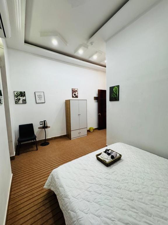 Golden Hotel — 5