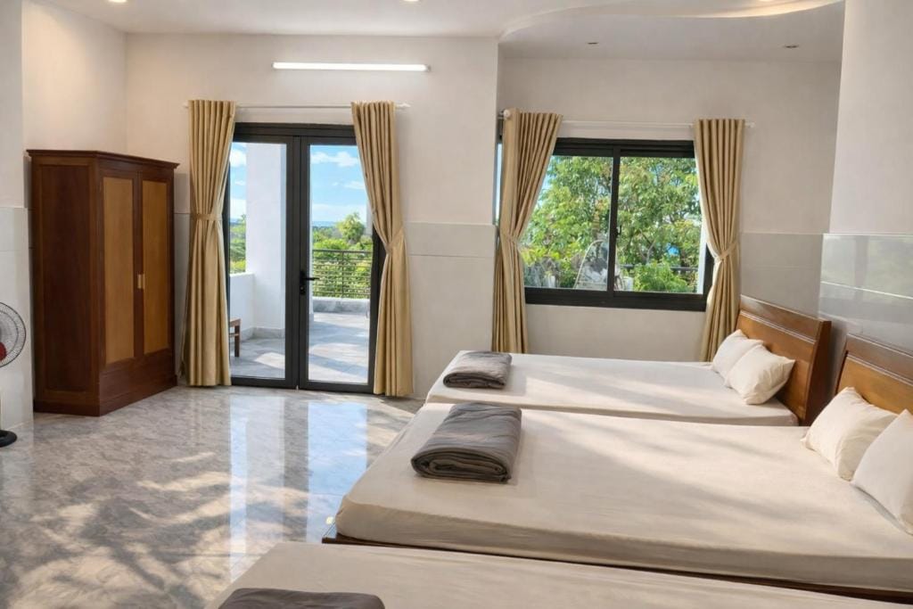 Hoàng Linh Hotel — 4