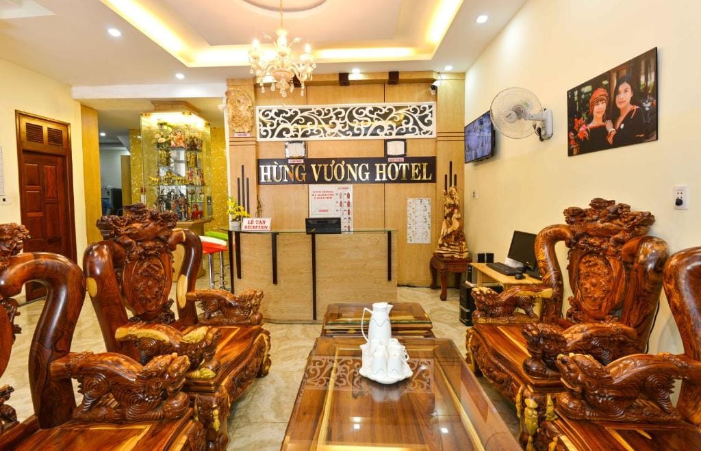 Hung Vuong Hotel — 1