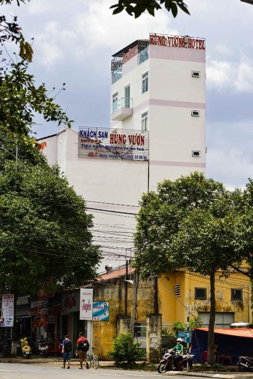 Hung Vuong Hotel — 5