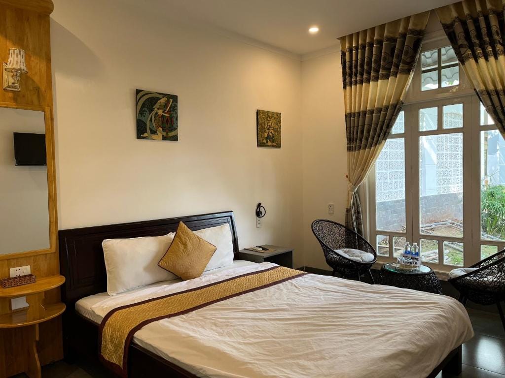 Khách sạn Hương Mê — 2