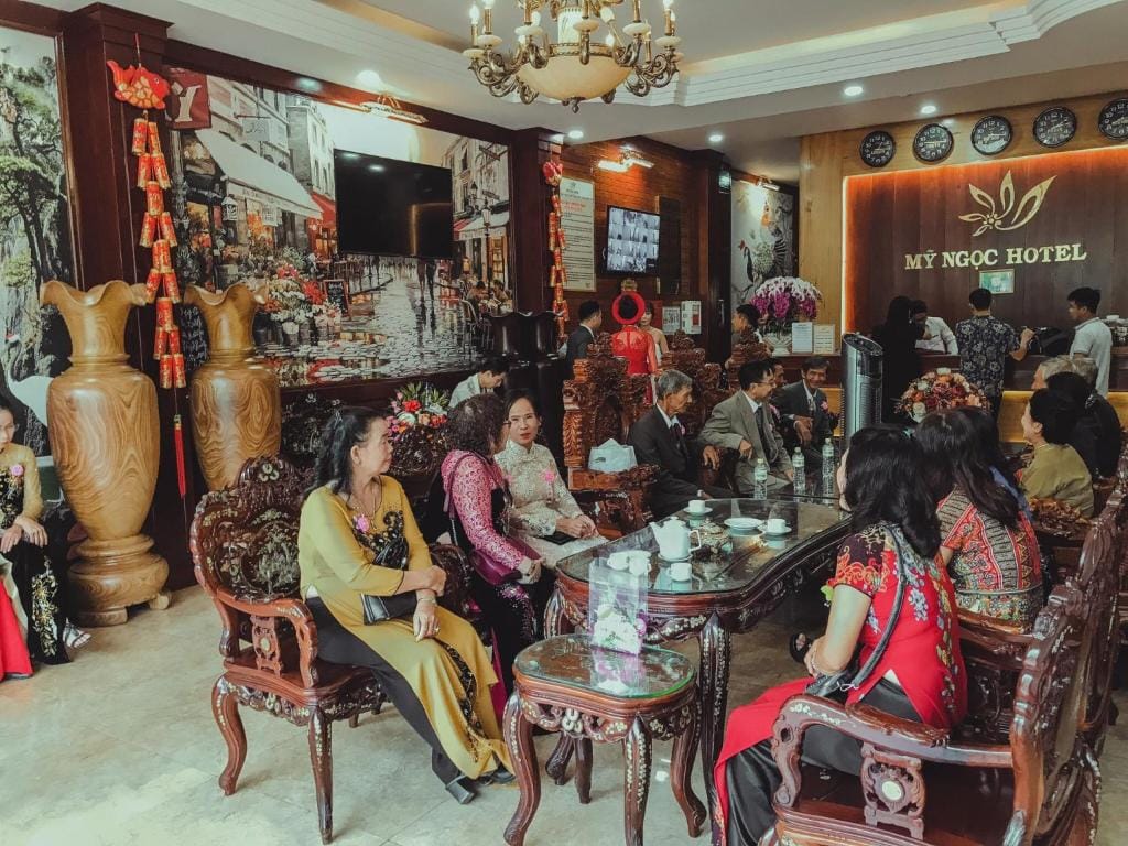KHÁCH SẠN MỸ NGỌC — 3