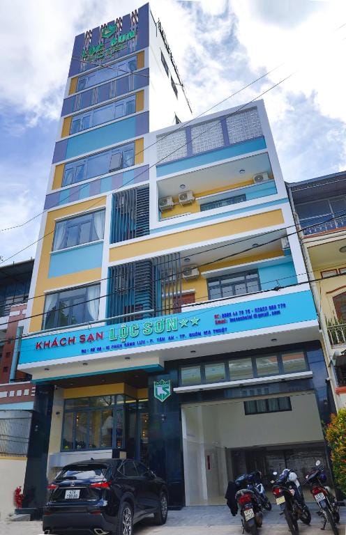 Lộc Sơn Hotel — 1