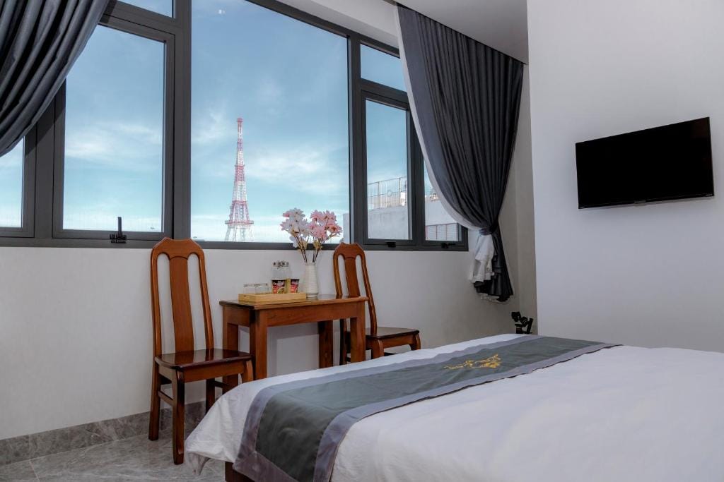 Lộc Sơn Hotel — 5