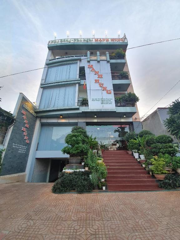 Manh Hung Hotel — 1