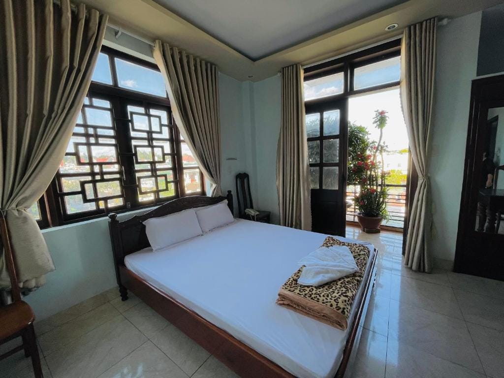 Manh Hung Hotel — 2