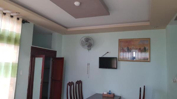 Manh Hung Hotel — 3