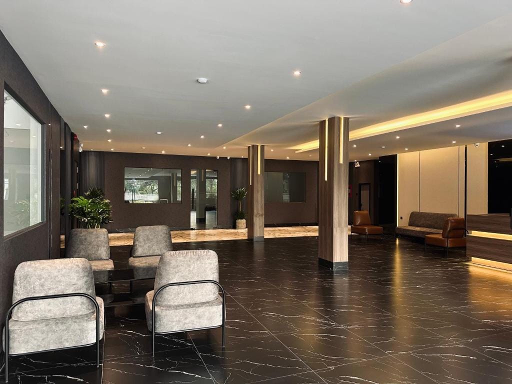 LION 15 Hotel — 3