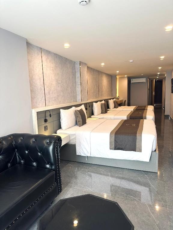 LION 9 HOTEL — 1