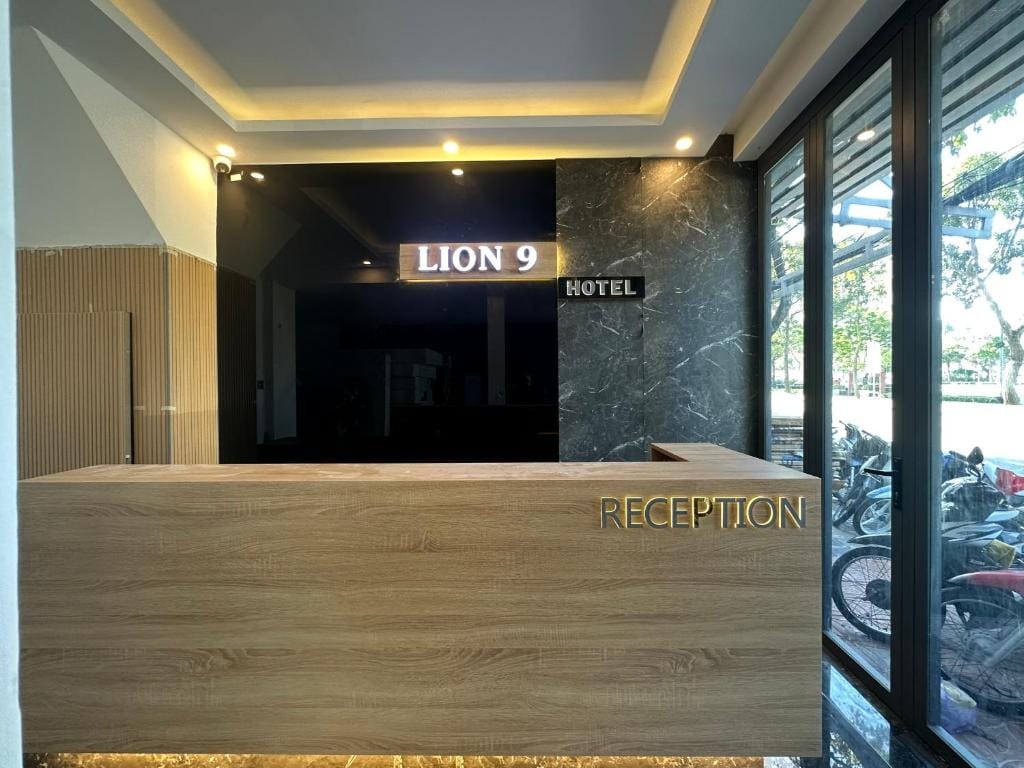 LION 9 HOTEL — 3