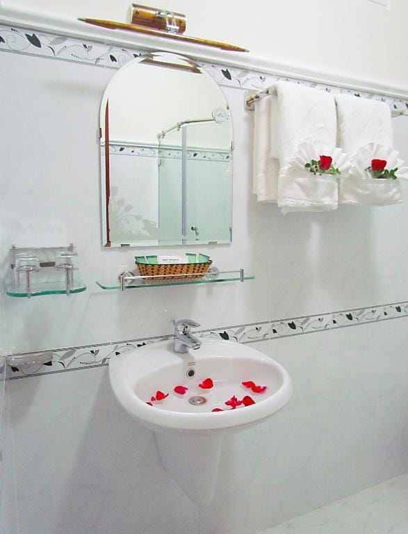 Ngoc Lam Can Tho Hotel — 3