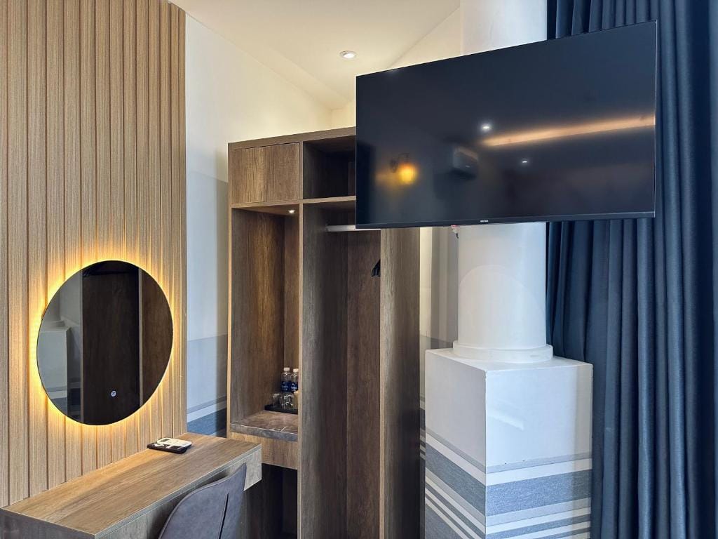 ON Hotel — 3