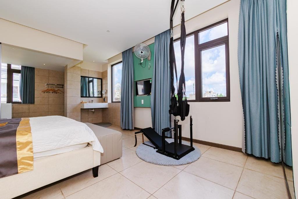 Tina 5 hotel — 2