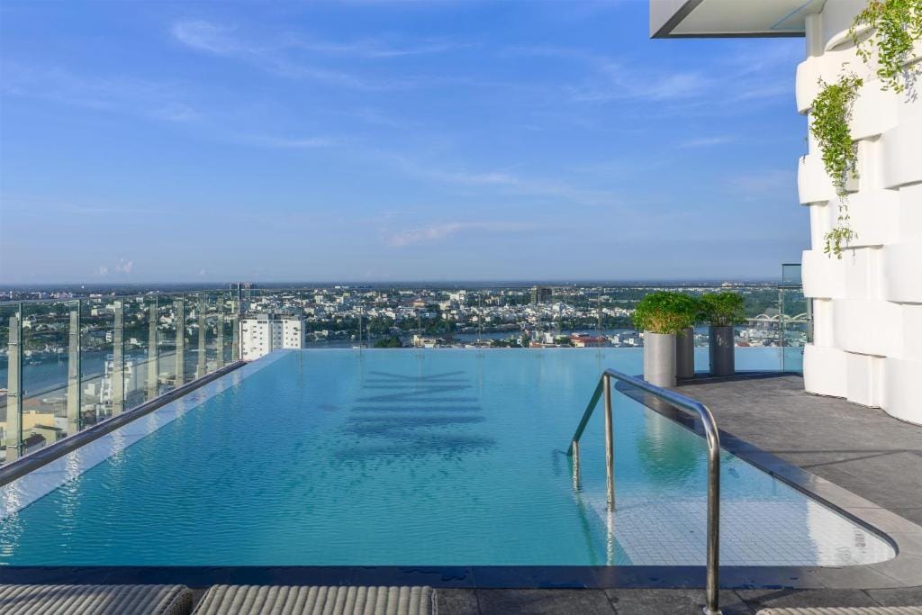 Wink Can Tho Centre, Unscripted by Hyatt - 24 Hours stay