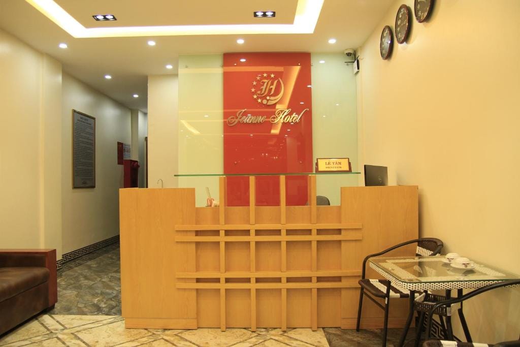Jeanne Hotel — 5