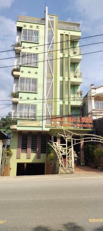 Khách sạn Á Đông — 2