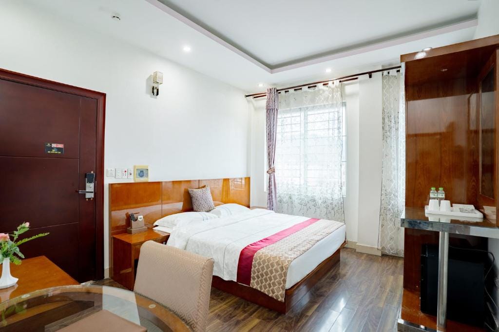 Khách sạn Sơn Tùng - Gần Phố đi bộ Kim Đồng — 1