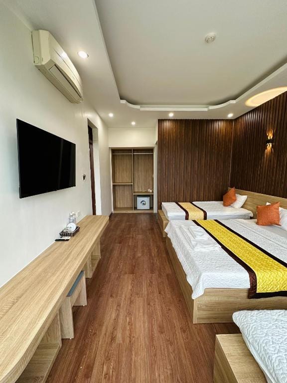 Minh Hoang Hotel & Homestay — 5