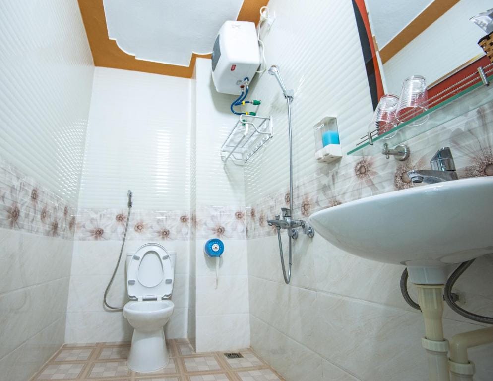 Ngoc Lan Hotel — 3
