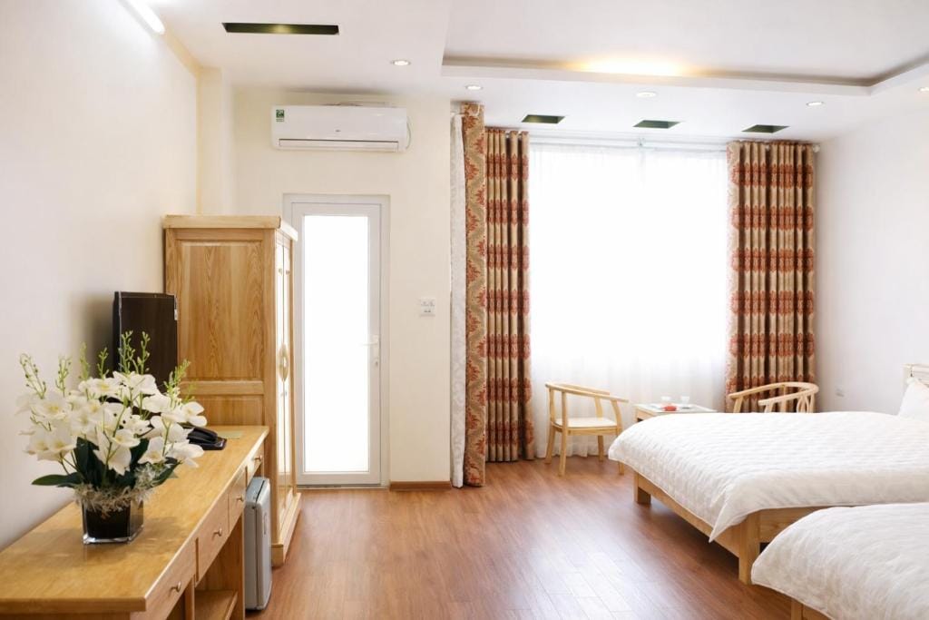 Vân Nam Hotel — 4