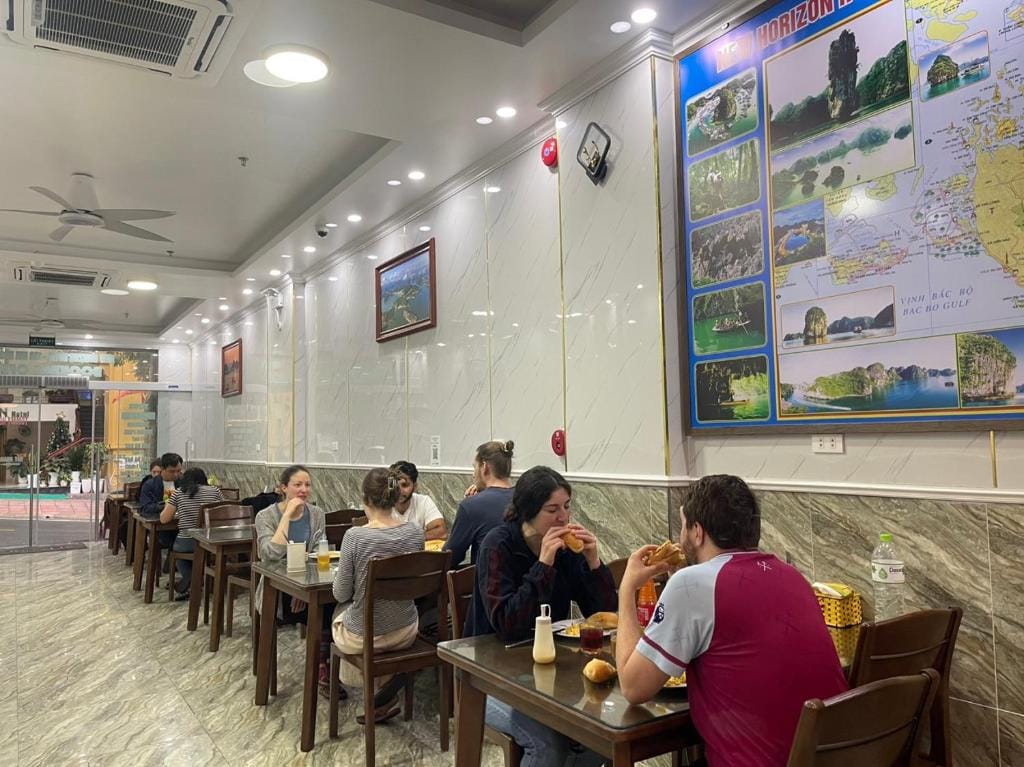CHÂN TRỜI MỚI -NEW HORIZON HOTEL — 3