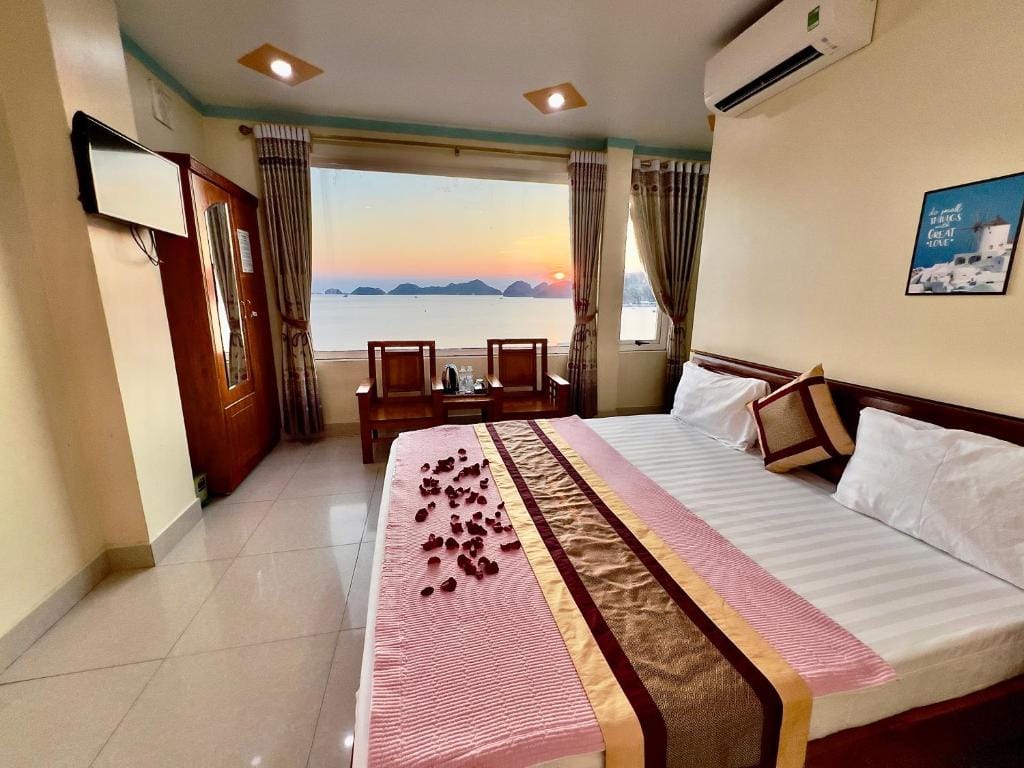 Manh Vuong Hotel CatBa — 1