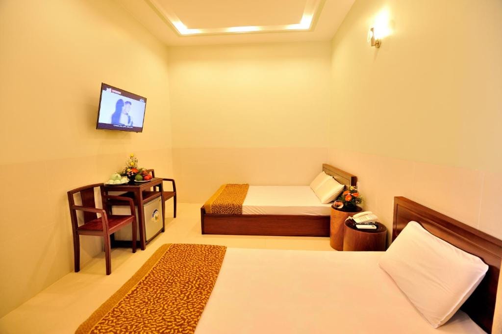 Dong Xanh Hotel — 4