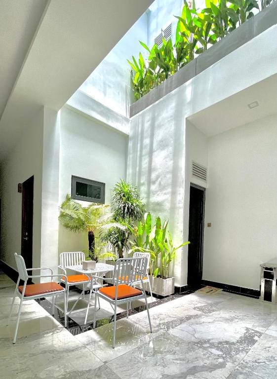 HERA HOSTEL — 3