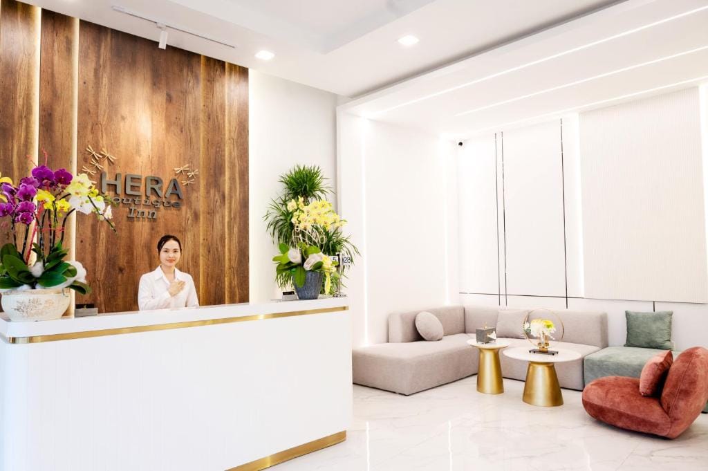 HERA HOSTEL — 4
