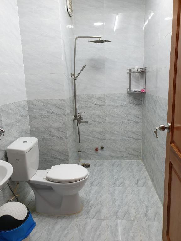 hotel đăng khôi 2 — 3