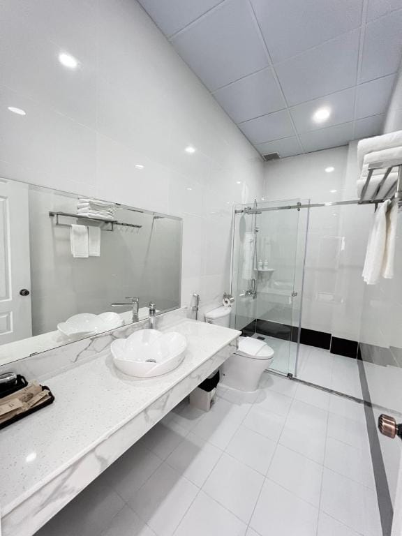 Paris Hotel Châu Đốc — 3