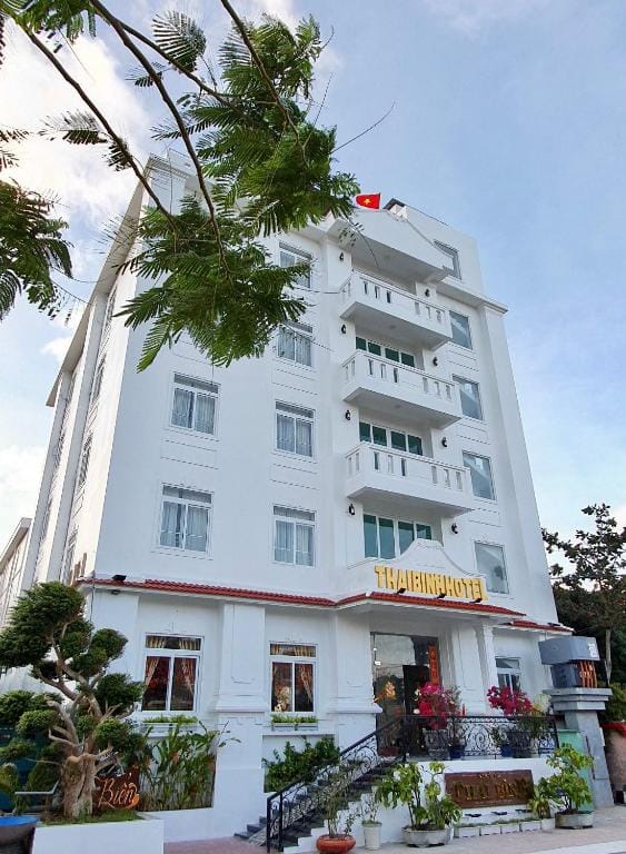 Khách sạn Thái Bình — 1