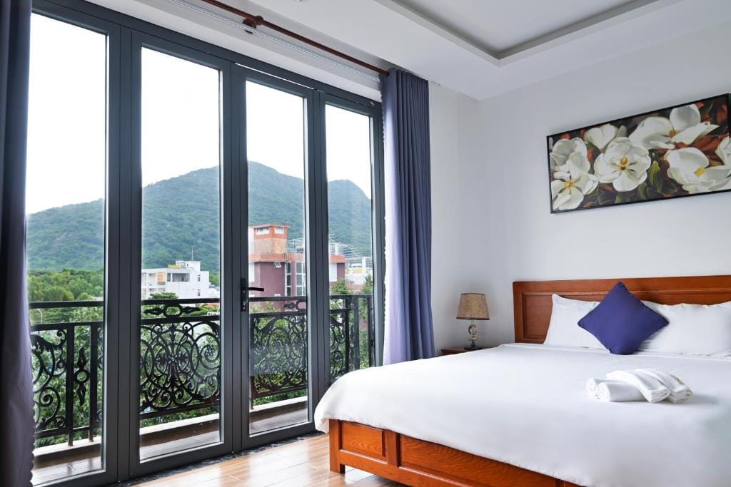 Kim Ngân Hotel — 5
