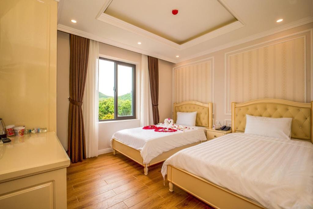 Maya Hotel 2 — 1