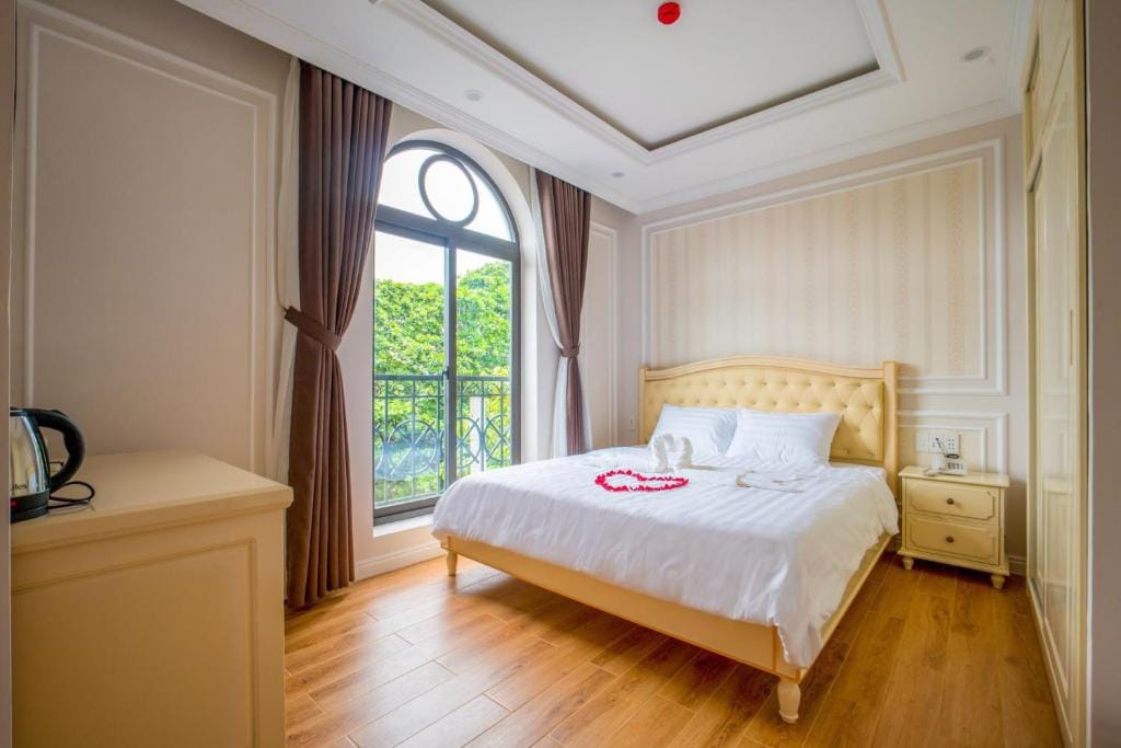 Maya Hotel 2 — 2