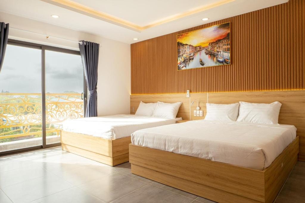 Ngọc Anh Hotel — 1