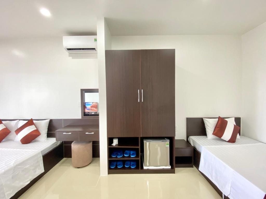 Thăng Long Hotel — 5