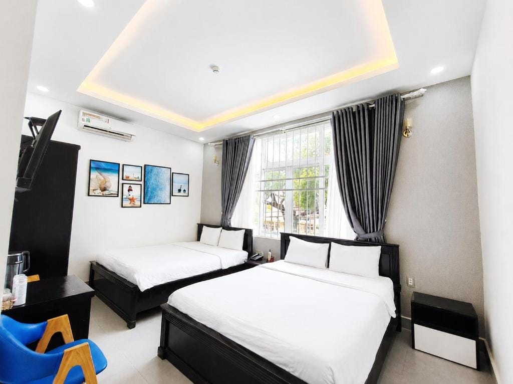 THAO LIEN HOTEL — 1