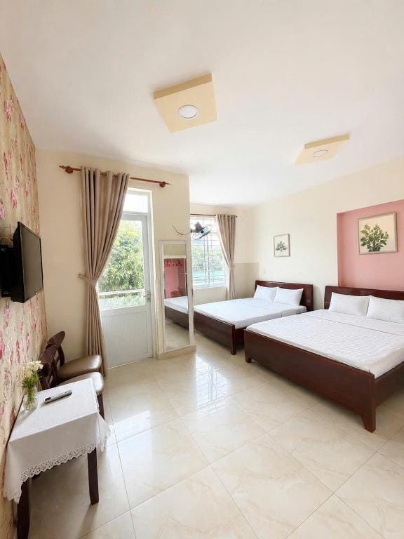 The Red Hotel Côn Đảo — 2