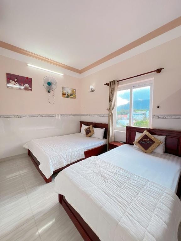 Trung Hậu Hotel — 4