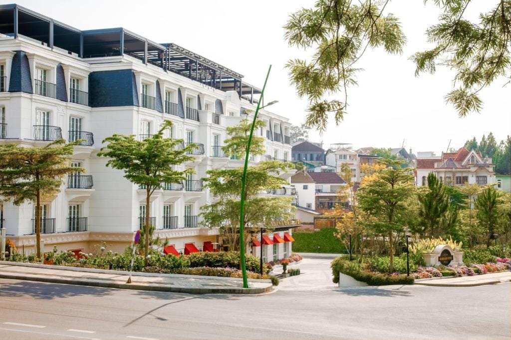 Golden Sun Hotel - Dalat — 1
