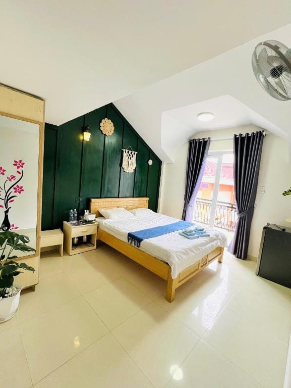 Rin Bon Home — 2