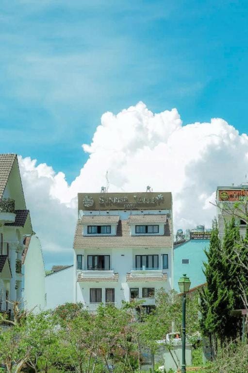 Sunrise Valley Dalat Hotel — 3