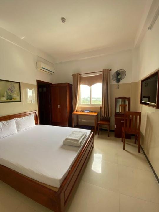 hotel mỹ việt — 2