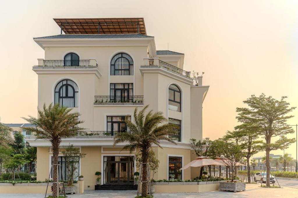Mana Hotel Quảng Bình — 3