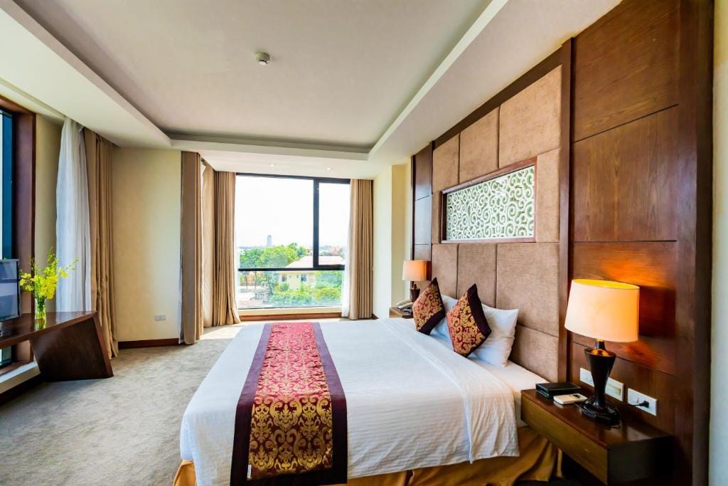 Muong Thanh Holiday Quang Binh Hotel — 1