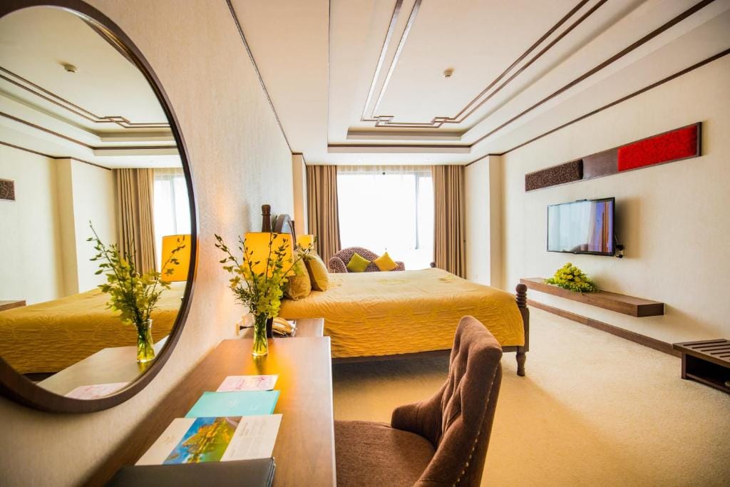 Muong Thanh Holiday Quang Binh Hotel — 2