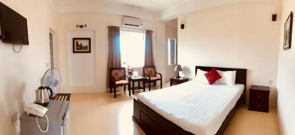 Nam Long Plus Hotel — 2